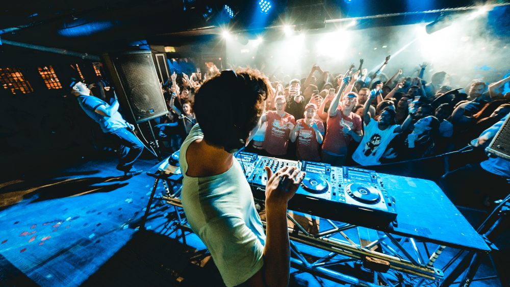 Rave ~ Rave - English Language Tutorials
